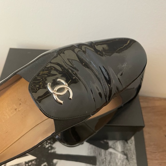 Chanel black patent leather loafers - Picture 9 of 9